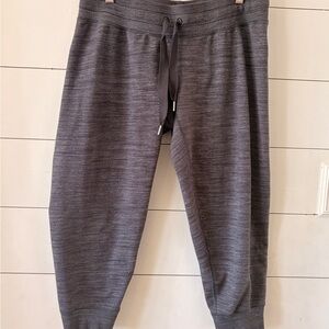 Lululemon Gray, Knee-length Joggers